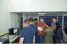 热烈欢迎国外代理商来我公司参观考察洽谈业务 热烈欢迎国外代理商来我公司参观考察洽谈业务